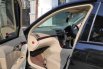 Mercedes-Benz E-Class E 200 K AMG Style Vr 19 + Elegance Km 66 rb Body Mulus Interior Rapi Terawat  5