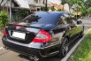 Mercedes-Benz E-Class E 200 K AMG Style Vr 19 + Elegance Km 66 rb Body Mulus Interior Rapi Terawat  9