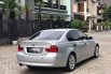 BMW 320i 2006 3