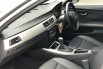 BMW 320i 2006 6