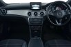 Mercedes-Benz CLA 200 AMG Line 2015 9