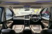 Toyota Kijang Innova V Bensin 2016 8