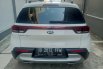 Kia Sonet Premiere 1.5 AT 2021 4