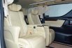 Toyota Alphard 2.5 G A/T 2020 4