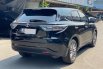 Toyota Harrier 2.0 AudioLess at 2015 Hitam 4