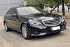 Mercedes-Benz E-Class E 200 2016 Hitam 2