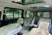 LIKE NEW MERCEDES BENZ V260 AT HITAM 2019 9