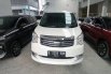 Toyota NAV1 V Limited 2.0 AT 2016 1