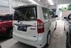 Toyota NAV1 V Limited 2.0 AT 2016 5