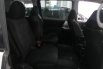 Toyota NAV1 V Limited 2.0 AT 2016 10