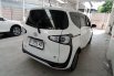 Toyota Sienta V 1.5 AT 2019 5