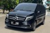 MERCEDES BENZ V260 AT HITAM 2019 KM RENDAH SIAP PAKAI 3