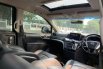 Nissan Elgrand Highway Star 2013 10