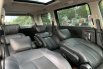 Nissan Elgrand Highway Star 2013 11