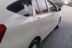 Daihatsu Sigra 1.0 D MT 2023 4