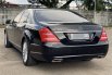 Mercedes-Benz S-Class 300  2011 Hitam 5