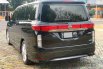 Nissan Elgrand Highway Star 2013 5