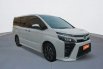 Promo Toyota Voxy murah 1