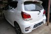 Daihatsu Ayla 1.2L R MT 2019 Putih 4