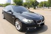 BMW 520i AT HITAM 2016 1