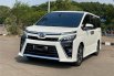 Toyota Voxy 2.0 A/T 2019 Putih 1