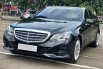 Mercedes-Benz E-Class E 200 2016 Hitam 3