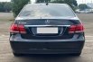 Mercedes-Benz E-Class E 200 2016 Hitam 5