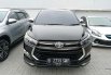 Toyota Venturer 2.0 Matic 2017 Hitam 2