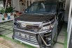 Toyota Voxy 2.0 A/T 2018 Hitam 1