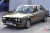 BMW 5 Series 520i 1999 Beige 11