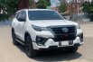 Toyota Fortuner 2.4 TRD AT 2020 4