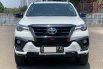 Toyota Fortuner 2.4 TRD AT 2020 3