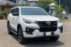 Toyota Fortuner 2.4 TRD AT 2019 4