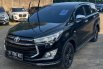 Toyota Venturer 2.0 A/T Bensin 2019 Hitam 9