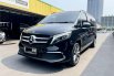 Mercedes-Benz V-Class V 260 Hitam 2