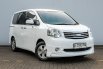 Toyota NAV1 V 2.0 AT 2013 - Garansi 1 Tahun - LOW KM 1