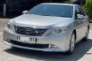 TOYOTA CAMRY V 2.5 AT SILVER 2013 3