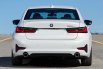 BMW 3 Series 320d 2019 Putih 4