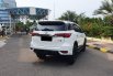 Toyota Fortuner New  4x2 2.8 A/T DSL GR Sport 2023 putih km 27 ribuan cash kredit proses bisa dibant 4