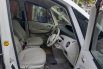 Mazda Biante 2.0 SKYACTIV A/T 2015 Putih 9