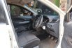 Toyota Veloz 1.3 M/T 2017 MPV manual 5