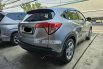 Honda HRV E AT ( Matic ) 2018 Abu² Muda Km 67rban jakarta timur 4