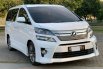 Toyota Vellfire Z Golden Eye 2015 1