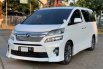 Toyota Vellfire Z Golden Eye 2015 5