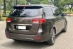 Kia Grand Sedona Ultimate 2017 Coklat 4