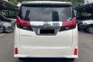 Jual mobil Toyota Alphard 2016 4