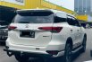 Toyota Fortuner 2.4 VRZ AT Putih 4