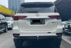 Toyota Fortuner 2.4 VRZ AT Putih 6