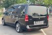 Mercedes-Benz V-Class V 260 Hitam 6