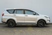 Toyota Innova Venturer 2.0 AT 2019 Silver - Pajak Aman - Dokumen Lengkap 7